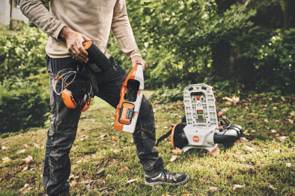 Soprador a bateria BGA 300 STIHL