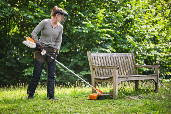 Roçadeira a bateria FSA 86 R STIHL