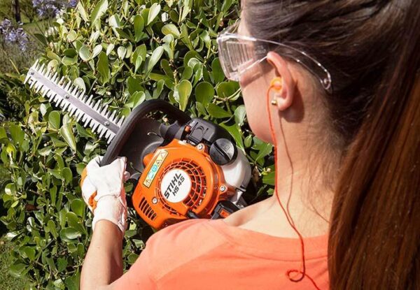 Podador a combustão HS 45 STIHL